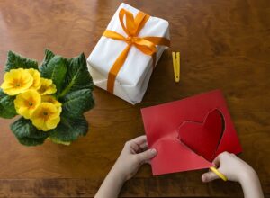 beautiful gifts to parents