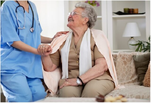 Working With The Elderly What Does A Geriatric Care Manager Do News 